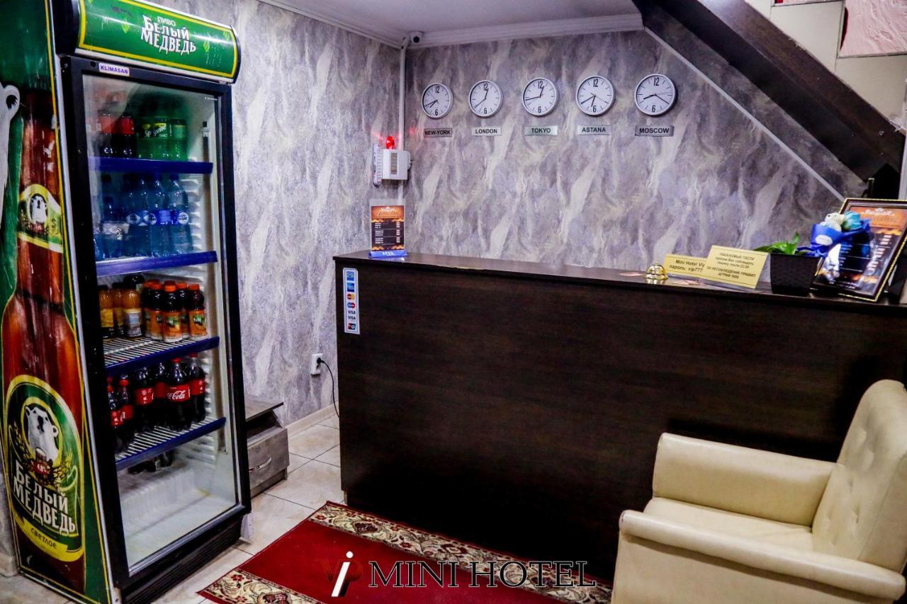 Vip Mini Hotel Семей Екстериор снимка